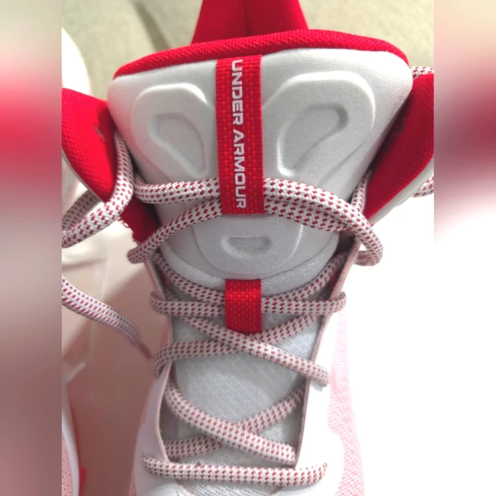 Under Armour product pair